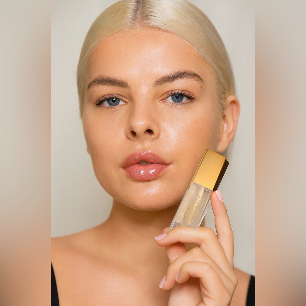 Luxurious Clear Lip Oil